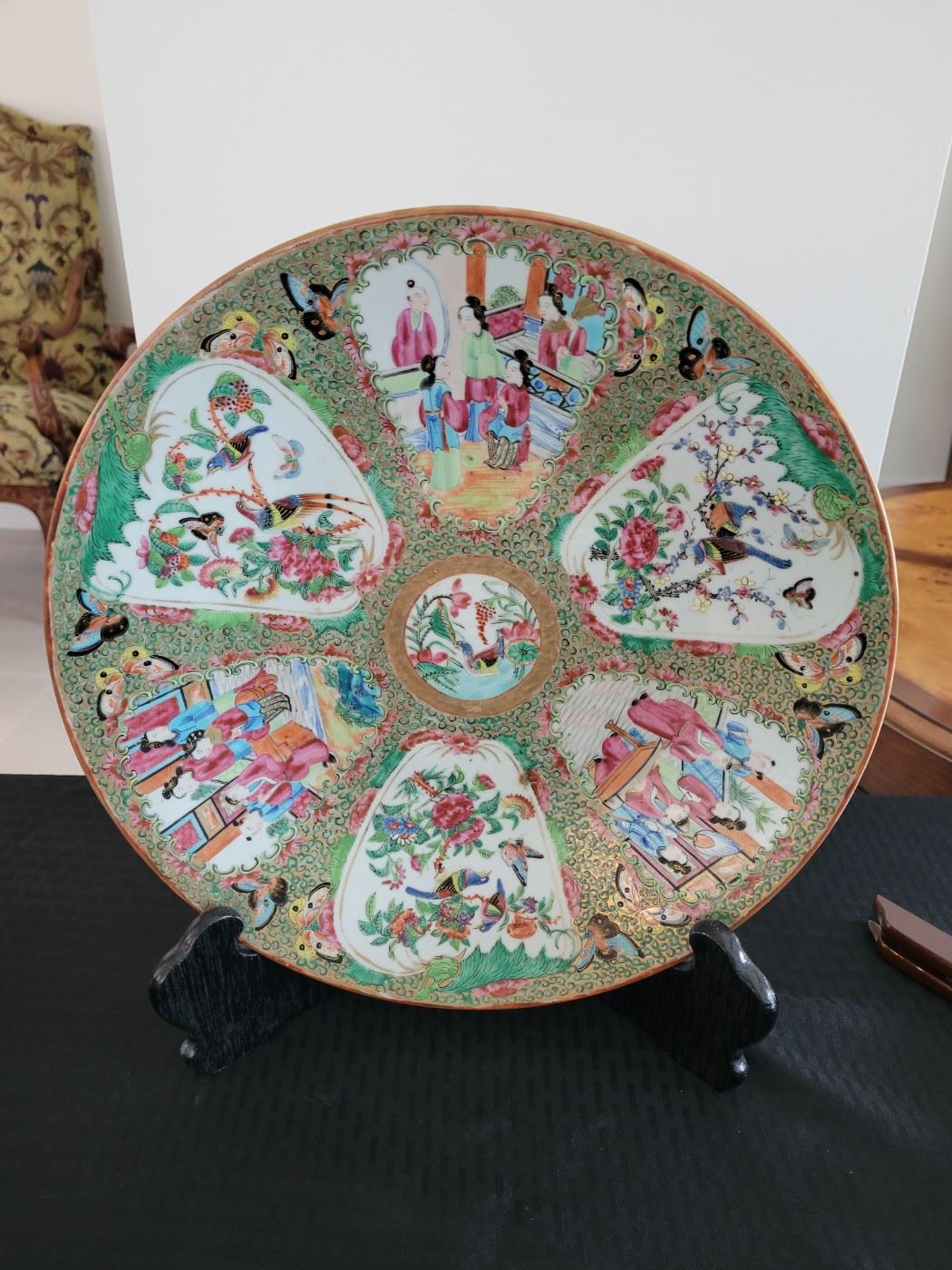 1850's Rare Chinese Rose Medallion Platter