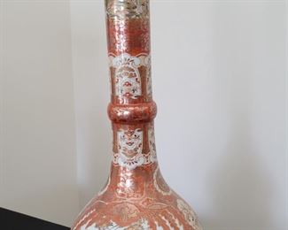 Japanese Kutani / 谷九
Gold Iron Red lidded vase TALL