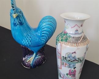 Vintage chinese rooster porcelain, late 1800s Chinese famille rose vase