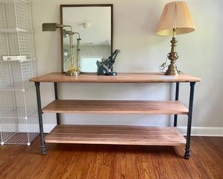 CONSOLE TABLE