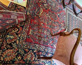 many rugs, various sizes
