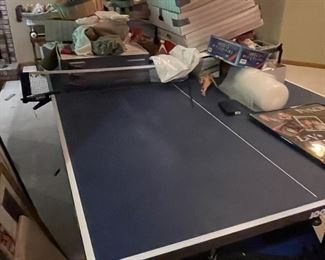 ping pong table that folds up