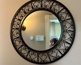 ROUND METAL MIRROR