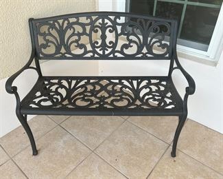 CAST ALUMINUM (doesn’t rust)BENCH