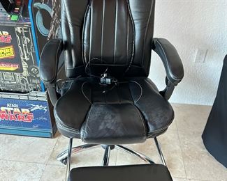 HEATED MASSAGE RECLINING CHAIR WITH EXTENDABLE LEG REST