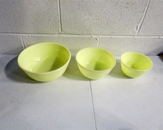 Uranium glass mixing bowl set