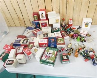 Christmas incl Hallmark Keepsake