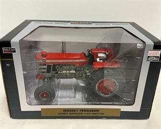 JC009 SpecCast Metal Diecast Massey Ferguson 1130 Tractor NIB