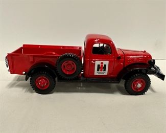 JC020 Diecast IH Collectors Truck