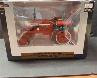 SpecCast Collectibles IH 544 1 16 Wide Front Tractor With Firestone Tires