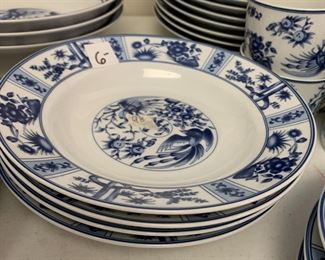 #98	blue heron four cereal bowls 8 in round 	$24 
