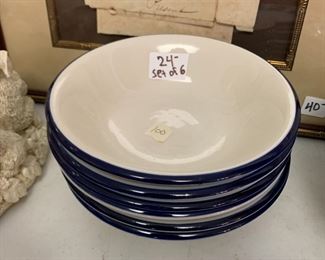 #100	Providence blue white bowls with blue trim set of 6	$24 
