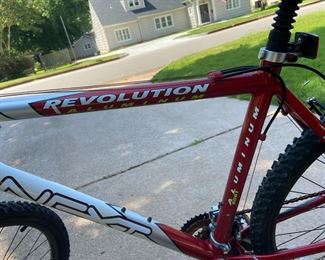 #182 Next Revolution Aluminum 6061 Men mountain bike $75