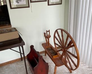 Spinning wheel planter magazine stand 