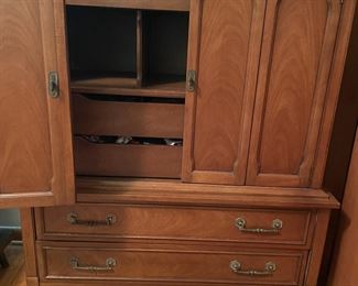 Large, Versatile w/Drawers & Shelves