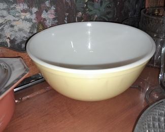 Pyrex Yellow Mixing Bowl