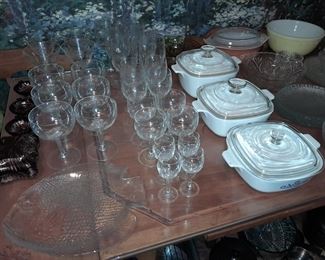 Glassware & Corningware Pots W/ Lids