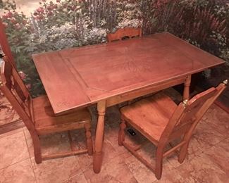 Carved Kitchen/Dinette Table & Chairs