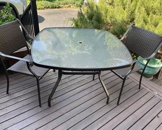 Patio table with 2 armcharis