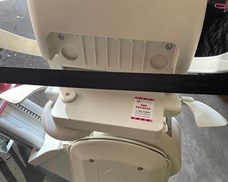 Acorn Superglide stair lift - straight line - excellent condition (less than 1 year old)