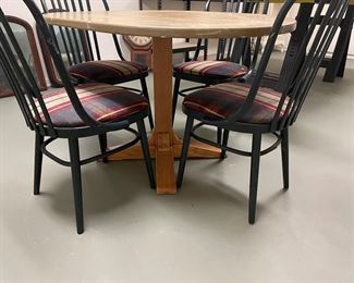 pedestal table with 4 chairs