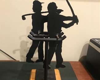 $200 - CHARLES RINGER LISTED ARTIST 1997 GOLFER KINETIC SCULPTURE 17" H