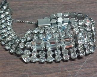 Costume Jewelry Lot (B)