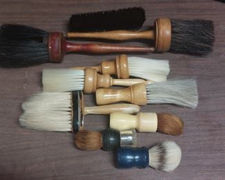 10 Animal Hair Barber Brushes: Beaver & More