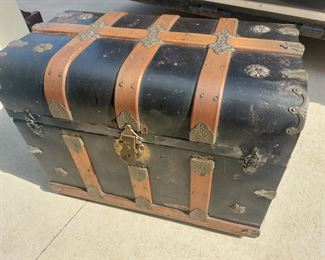 Camelback Travel Trunk