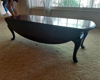 Queen Anne style drop leaf coffee table