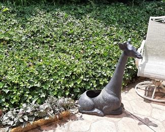 Blow mold giraffe planter