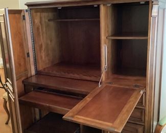  Multipurpose Office Desk/Computer Cabinet