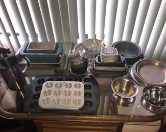 Some of the very nice baking pans and kitchen ware