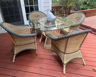 Pier One Outdoor Wicker Armchairs with Glass Top Wicker Patio Table