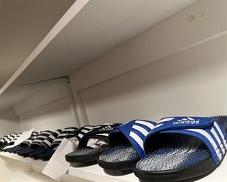 Loads of Never Worn Adidas Slides Men's Size 9-10