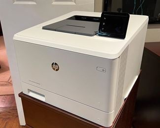 HP Color LaserJet Pro M454dw