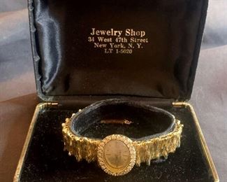 "Willow Oak in Woodside" in Aiken, SC Starts Closing Sat 6/3 at 8pm. Pickup is Mon 6/5 from 2-6pm. Please click here to see more photos, descriptions, and current bids:&nbsp;https://ctbids.com/estate-sale/22076