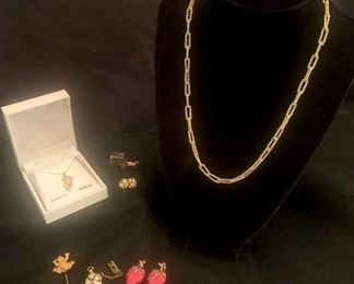 "Willow Oak in Woodside" in Aiken, SC Starts Closing Sat 6/3 at 8pm. Pickup is Mon 6/5 from 2-6pm. Please click here to see more photos, descriptions, and current bids:&nbsp;https://ctbids.com/estate-sale/22076