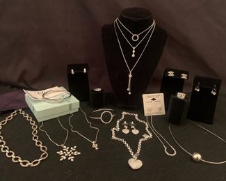 "Willow Oak in Woodside" in Aiken, SC Starts Closing Sat 6/3 at 8pm. Pickup is Mon 6/5 from 2-6pm. Please click here to see more photos, descriptions, and current bids:&nbsp;https://ctbids.com/estate-sale/22076