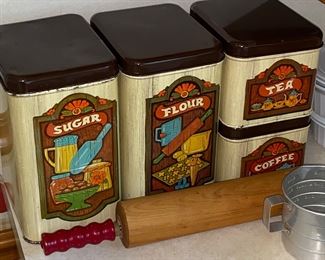Retro kitchen canister set