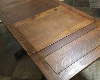 Extendable Dining Table