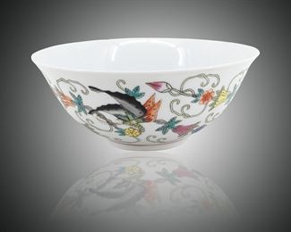 Antique Chinese Porcelain Famille Rose Bowl
