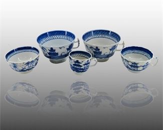 5pc. Qing Dynasty Nanjing Pattern Tea Cups
