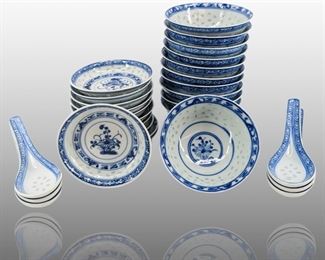 28pc. Qing Dynasty Porcelain Rice-pattern Ware

