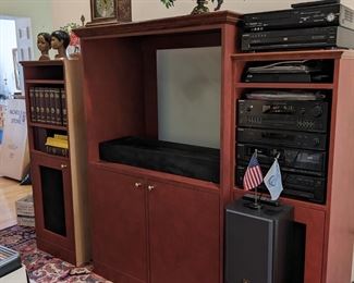 Entertainment center