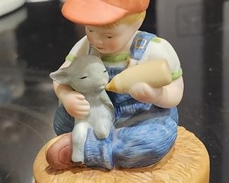 Vintage 1983 D. Jacobs Little Slugger edition boy feeding lamb figurine