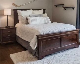 Thomasville Collection sleigh bed