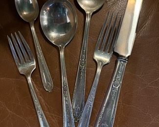 Sterling flatware for 8 circa 1800