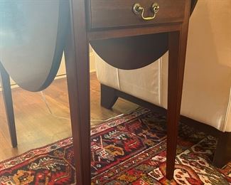 Stunning Pembroke table