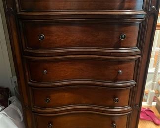 KING SIZED LEATHER BED SET INCLUDES BED, TRIPLE DRESSER AND MIRROR, TALL DRESSER AND 2 NIGHTSTANDS. PRESALE IS AVAILABLE $1800 CALL BRENDA FOR APPT. 973-418-1286